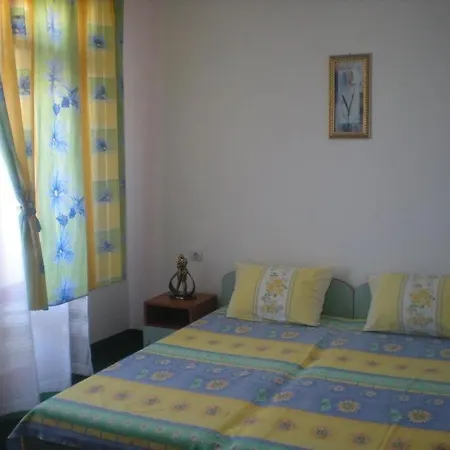 Къща За Гости Тера Guest house